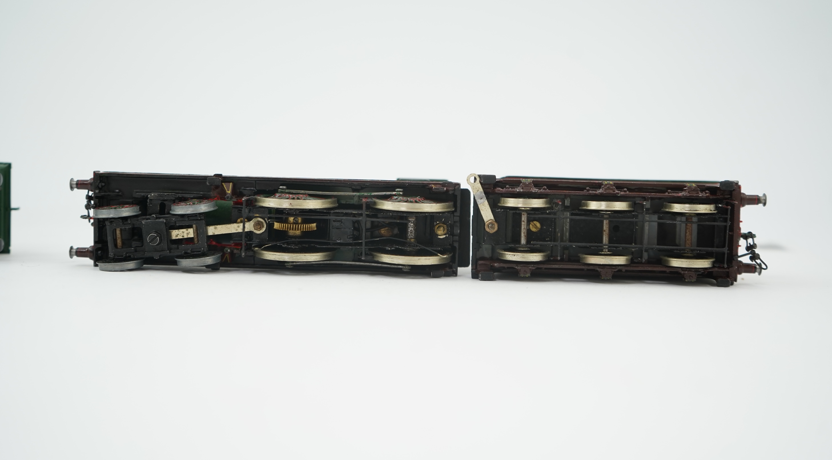 Two 00 gauge brass and white metal kit built Wainwright designed SE&CR tender locomotives (possibly by Wills Finecast); a class D 4-4-0, 488, together with a class E 4-4-0, 273, constructed, painted and lined to a high s